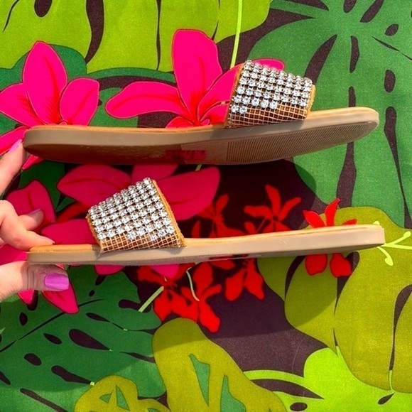 Brand New Madden Girl Rhinestone Large Strap Slides Sparkly Bling Sandals - Picture 8 of 15